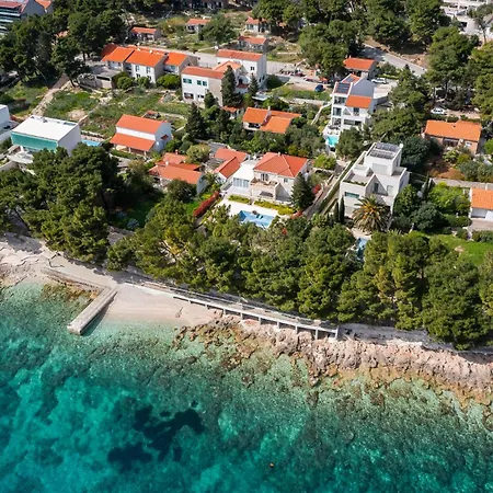 New Luxury Beachfront Manera With Heated Pool * Bol