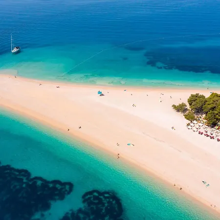 Vila New Luxury Beachfront Manera With Heated Pool Bol