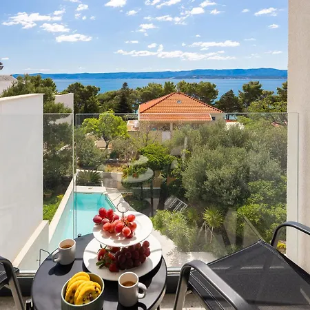 New Luxury Beachfront Manera With Heated Pool *