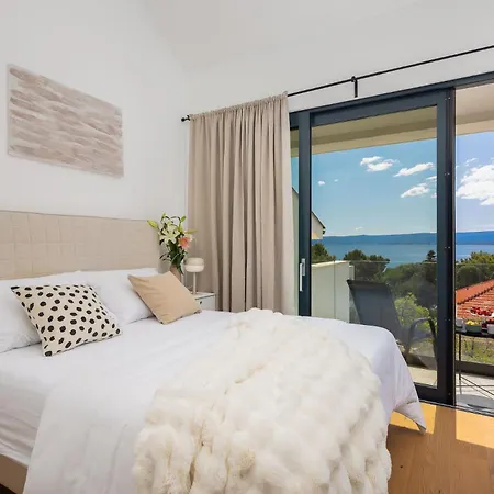 New Luxury Beachfront Manera With Heated Pool Villa Bol