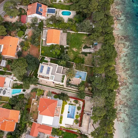 Villa New Luxury Beachfront Manera With Heated Pool