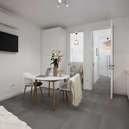 New Luxury Beachfront Manera With Heated Pool Villa Bol