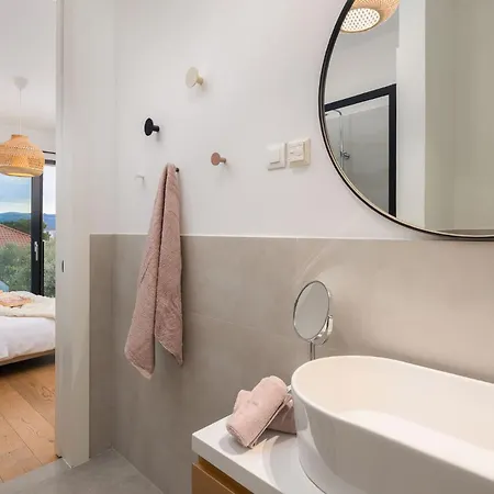 New Luxury Beachfront Manera With Heated Pool * Bol